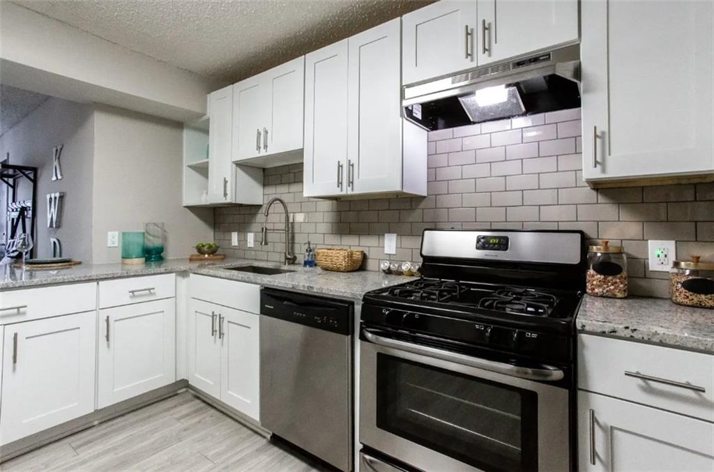 2035 Memorial Drive Southeast, Unit 106 Atlanta, GA 30317 - Photo 2 of 30