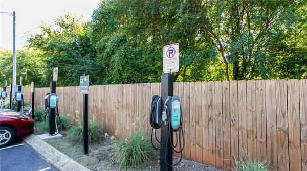 $1,349 | 2035 Memorial Drive Southeast, Unit 701, Atlanta, GA 30317