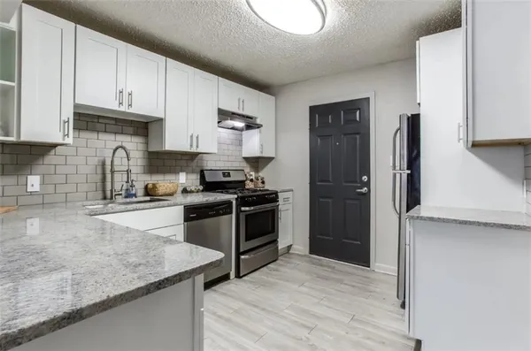 $1,349 | 2035 Memorial Drive Southeast, Unit 701, Atlanta, GA 30317