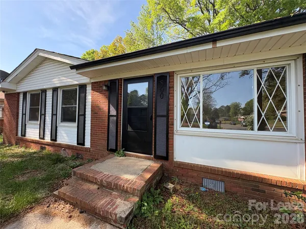 $1,780 | 800 Carrington Drive, Charlotte, NC 28214