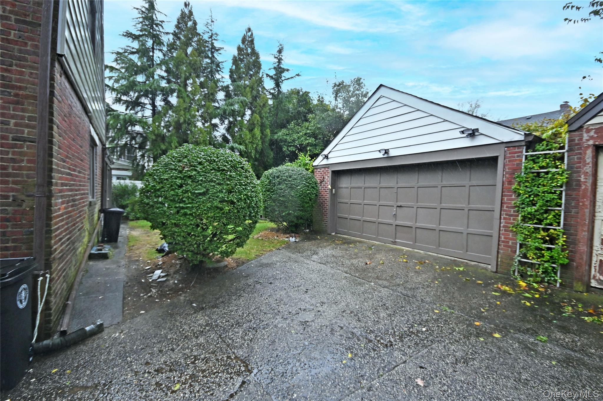 112-13 178th Street Queens, NY 11433 - Photo 27 of 28 View of detached garage