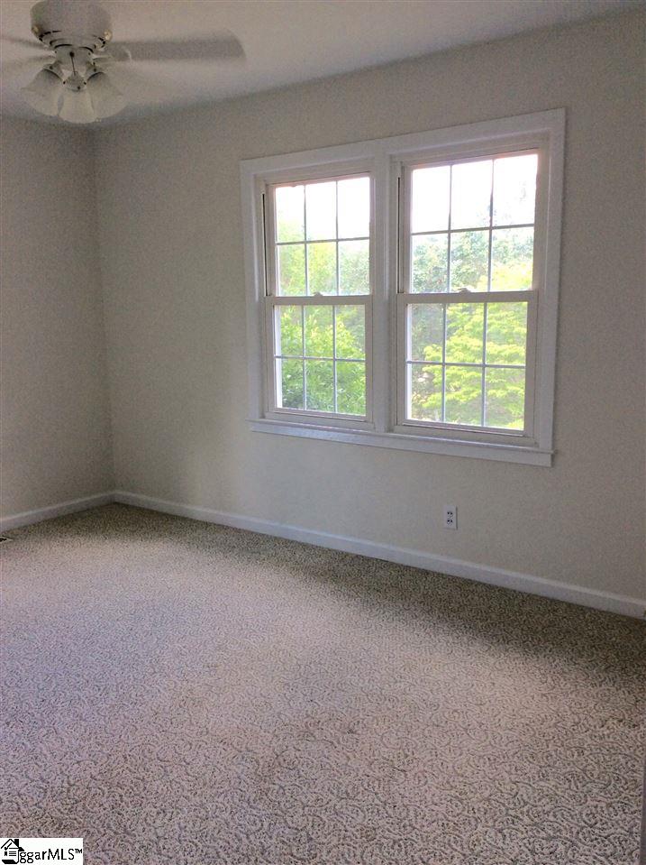 155 North Forest Circle Marietta, SC 29661 - Photo 17 of 28