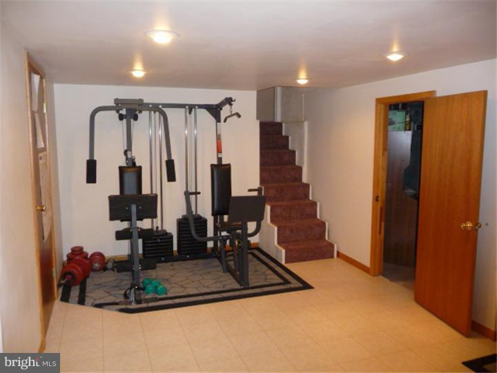 443 Keats Road Huntingdon Valley, PA 19006 - Photo 14 of 25 Basement - Finished