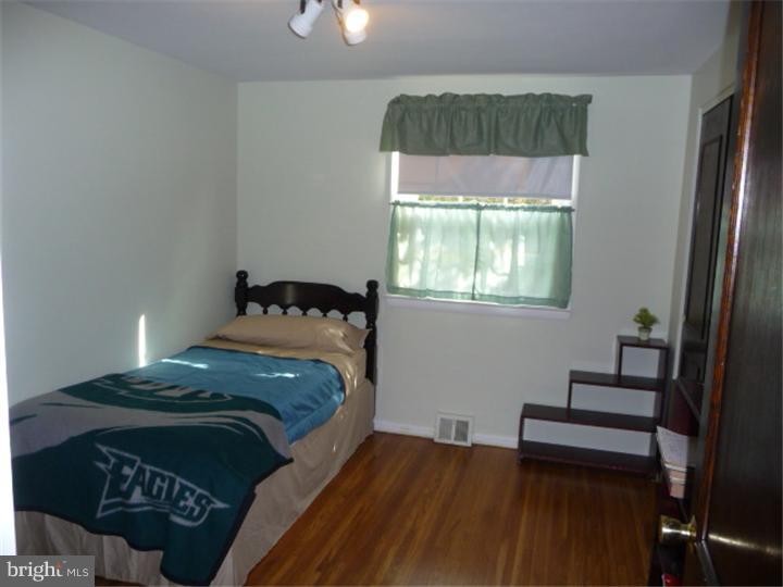443 Keats Road Huntingdon Valley, PA 19006 - Photo 19 of 25 Bedroom 3