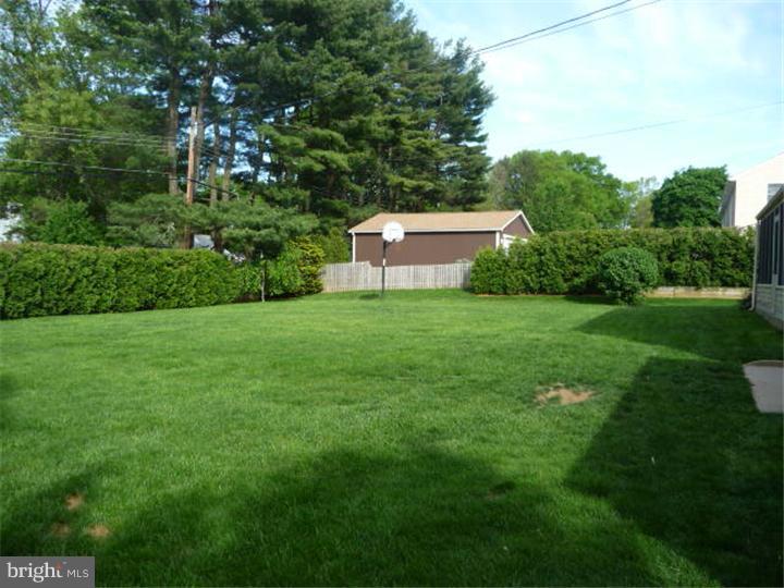443 Keats Road Huntingdon Valley, PA 19006 - Photo 22 of 25 Exterior Back