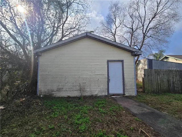 $1,990 | 4114 North Robertson Street, New Orleans, LA 70117