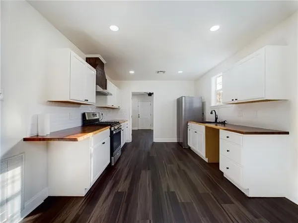 $1,900 | 4114 North Robertson Street, New Orleans, LA 70117