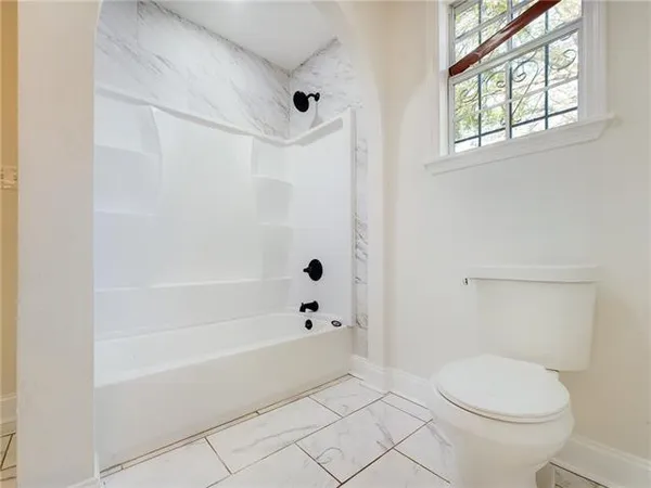 $1,900 | 4114 North Robertson Street, New Orleans, LA 70117