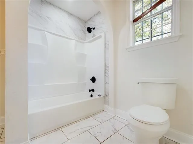 $1,990 | 4114 North Robertson Street, New Orleans, LA 70117