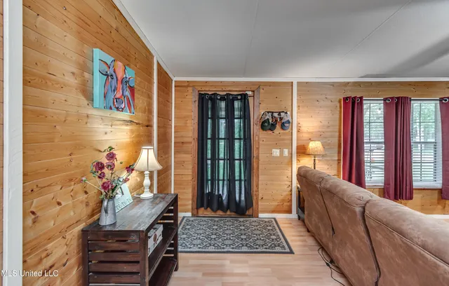 $218,000 | 1021 Hunter Lake Estate, Crystal Springs, MS 39059