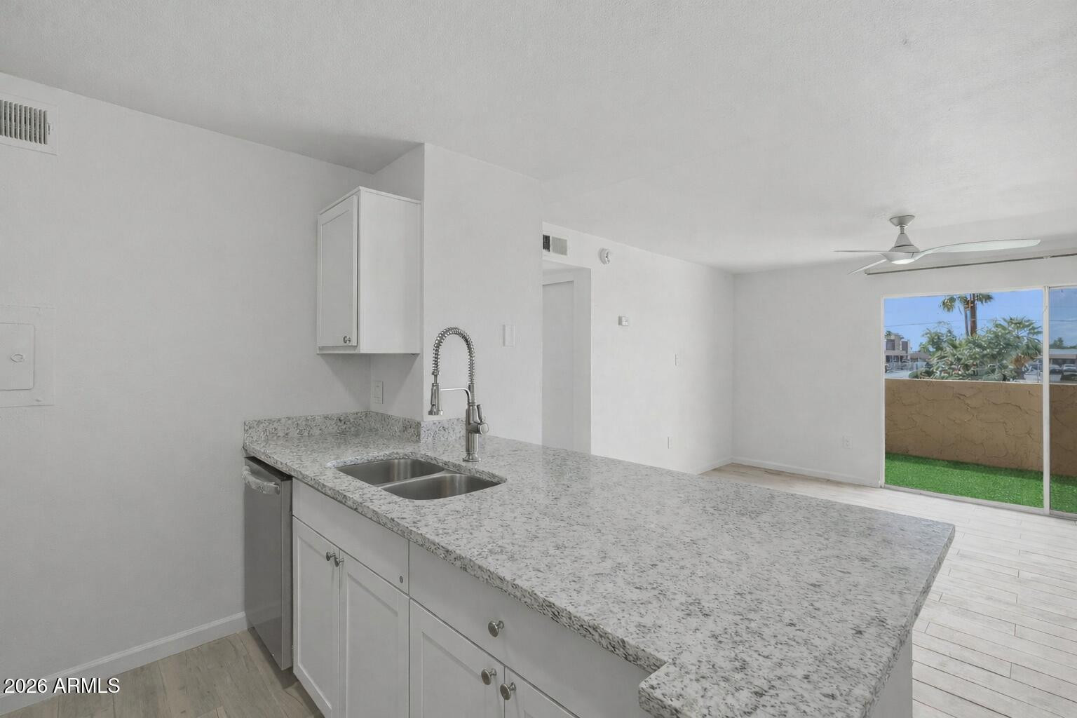 8055 East Thomas Road, Unit B107 Scottsdale, AZ 85251 - Photo 3 of 30 Photo #3