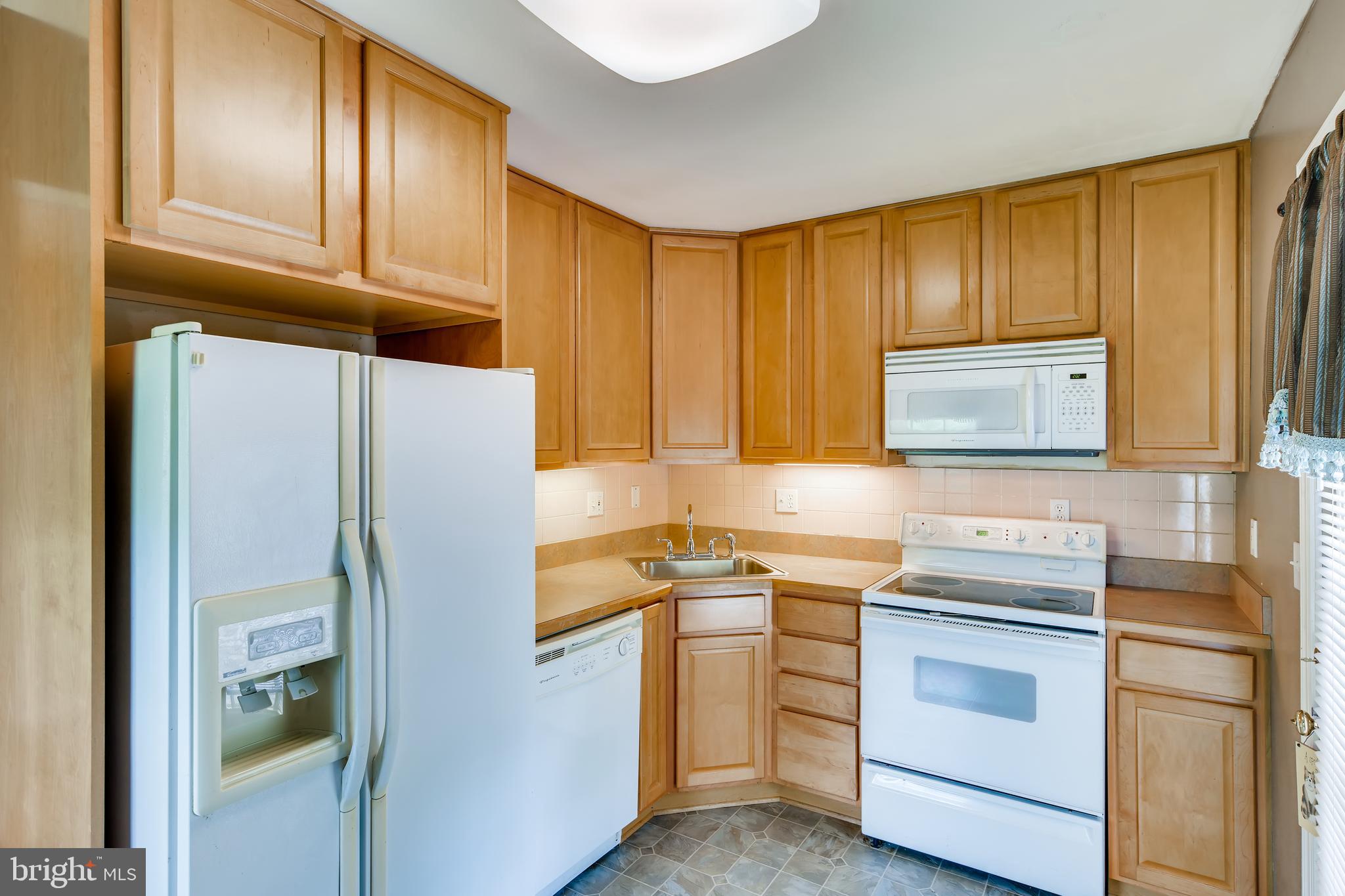 3401 Moultree Place Baltimore, MD 21236 - Photo 9 of 32
