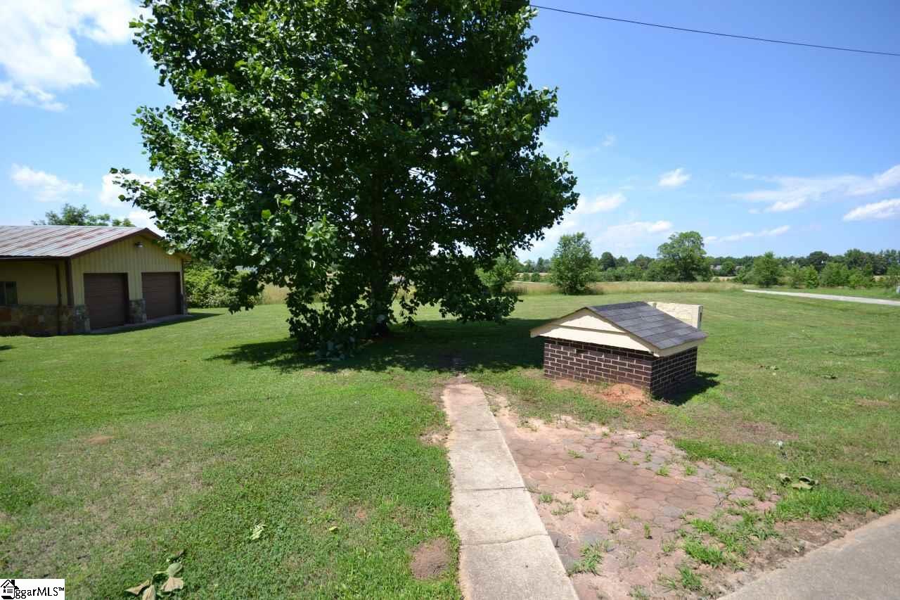 8336 Reidville Road Greer, SC 29651 - Photo 13 of 18 Gallery Image 13