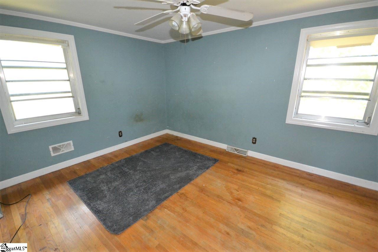 8336 Reidville Road Greer, SC 29651 - Photo 9 of 18 Gallery Image 9
