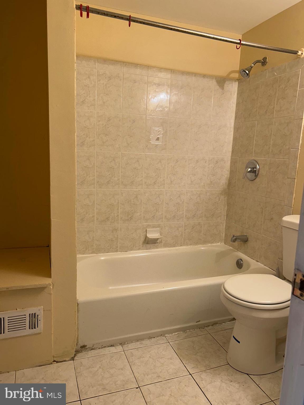 1633 Normal Avenue Baltimore, MD 21213 - Photo 13 of 17 Bathroom #2