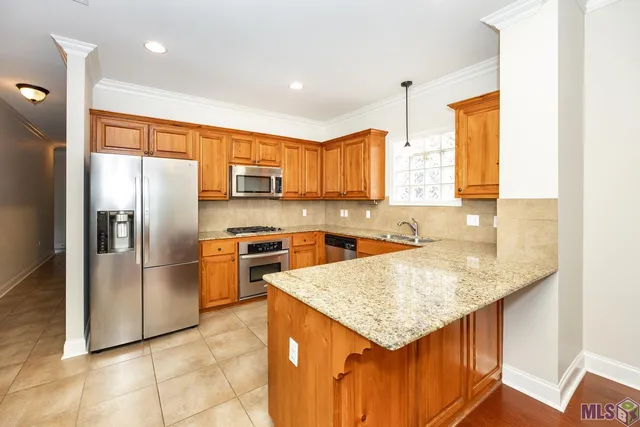 $2,500 | 15130 Hidden Villa Drive, Baton Rouge, LA 70810