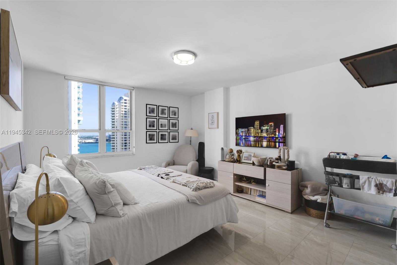 701 Brickell Key Boulevard, Unit 1606 Miami, FL 33131 - Photo 11 of 29