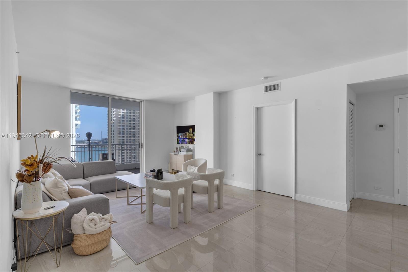 701 Brickell Key Boulevard, Unit 1606 Miami, FL 33131 - Photo 2 of 29