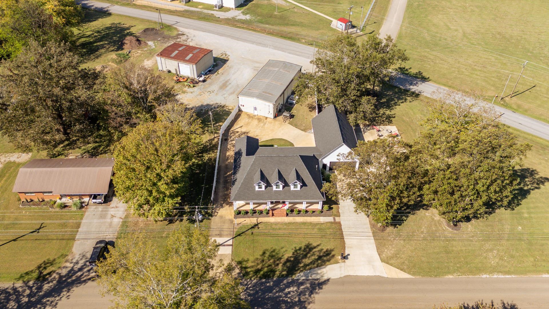 635 Patterson Road Savannah, TN 38372 - Photo 2 of 33 a view of swimming pool