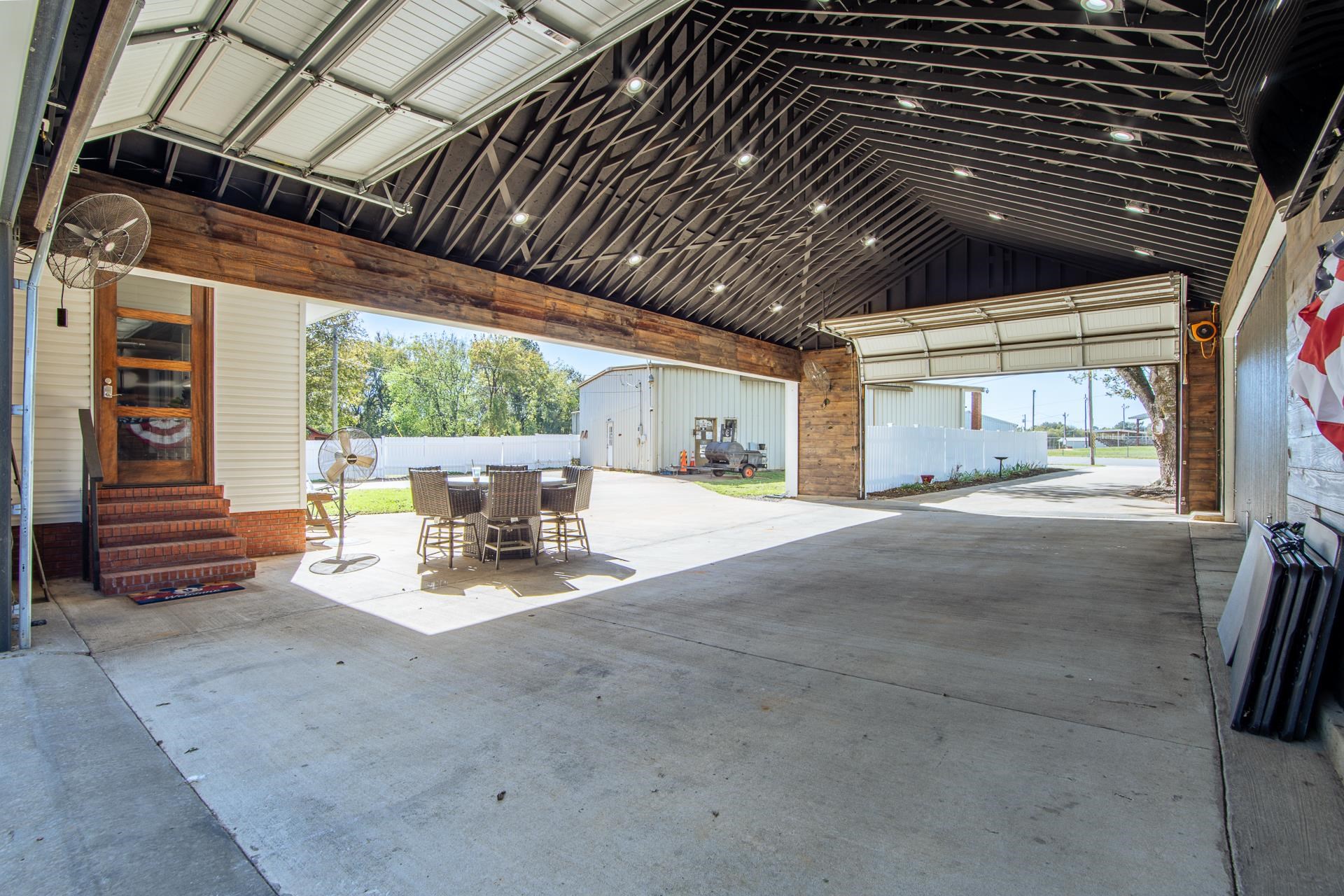 635 Patterson Road Savannah, TN 38372 - Photo 21 of 33 a view of an outdoor space with porch