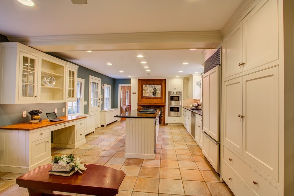 205 Haverhill Road Topsfield, MA 01983 - Photo 8 of 30