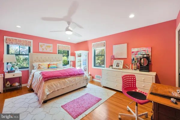 $8,500 | 4732 Massachusetts Avenue Northwest, Washington, DC 20016