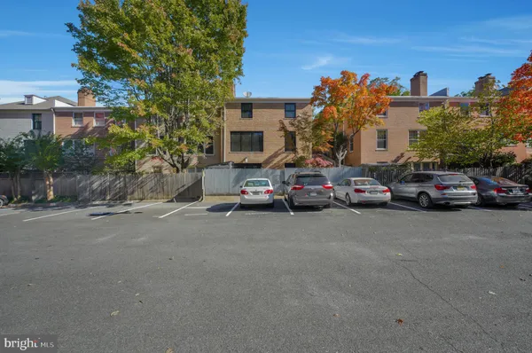$8,500 | 4732 Massachusetts Avenue Northwest, Washington, DC 20016