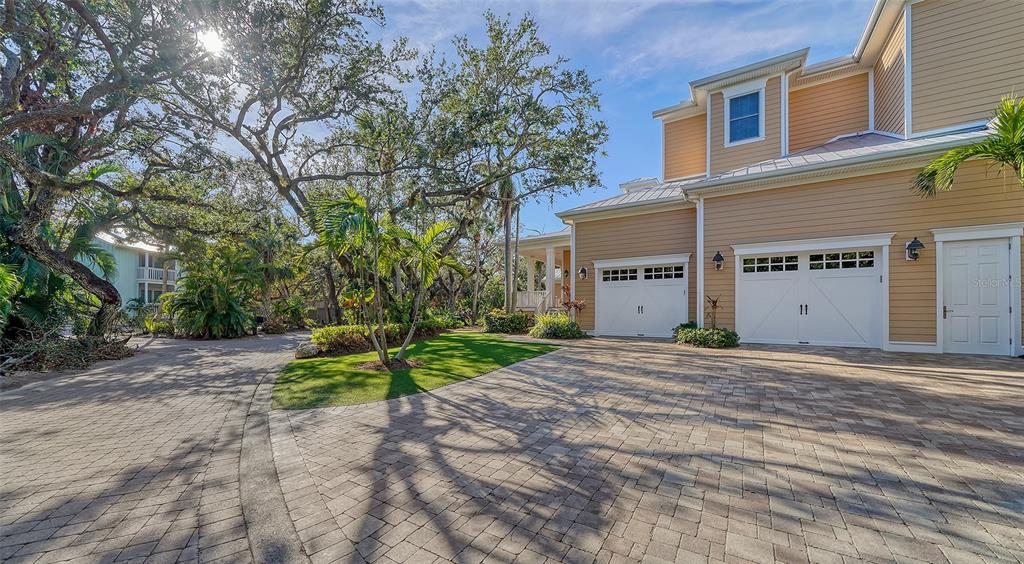 5309 Hidden Harbor Road Sarasota, FL 34242 - Photo 10 of 100