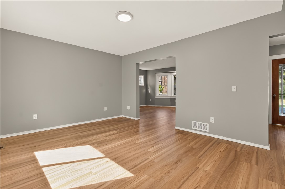 67 Harwick Road Irondequoit, NY 14609 - Photo 10 of 33 Large dining are capable of easily fitting most dining tables
