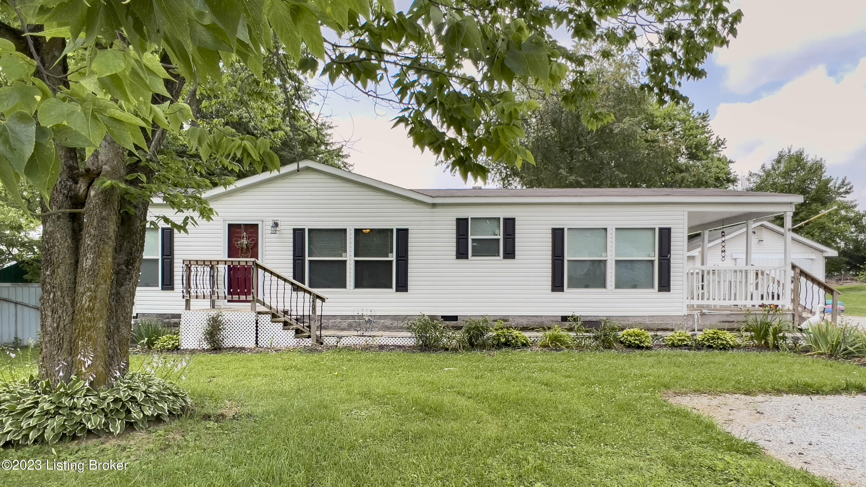 5400 Sunnyside Road Smithfield, KY 40068 - Photo 1 of 31 5400 Sunnyside Dr