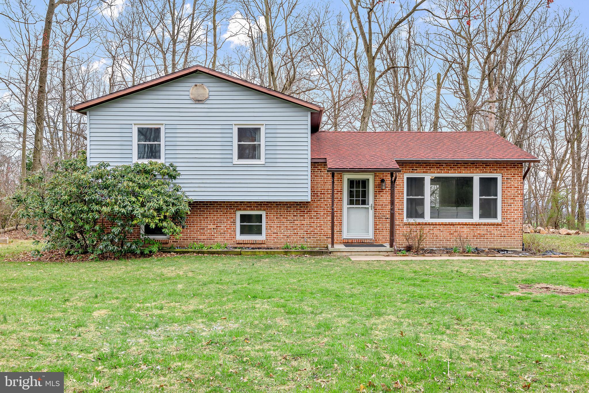 4735 Ridge Road Elizabethtown, PA 17022 - Photo 1 of 29 Gallery Image 1
