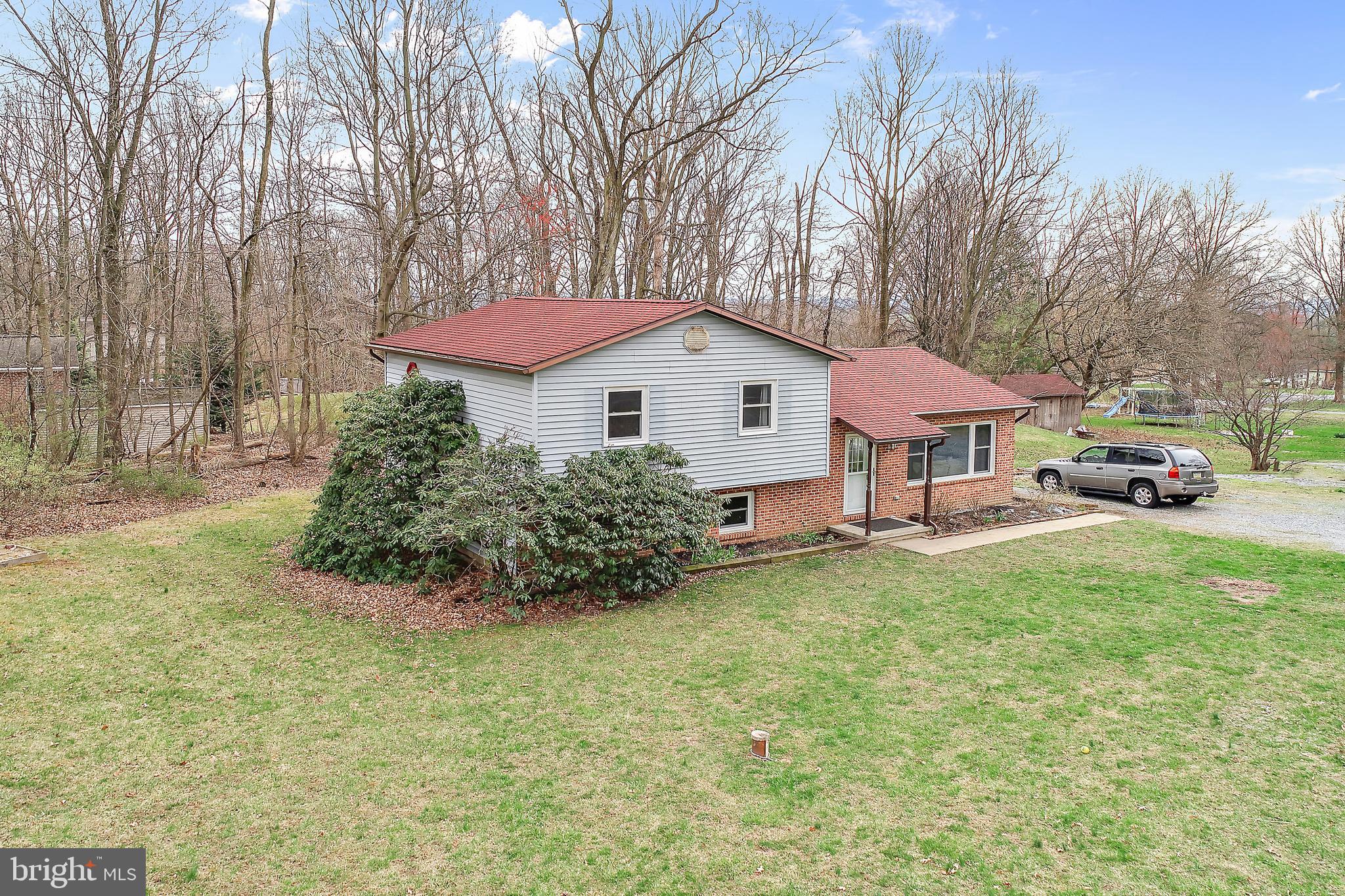 4735 Ridge Road Elizabethtown, PA 17022 - Photo 3 of 29 Gallery Image 3
