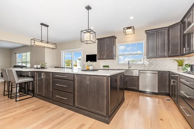 $699,000 | 26526 Justin Drive, Channahon, IL 60410