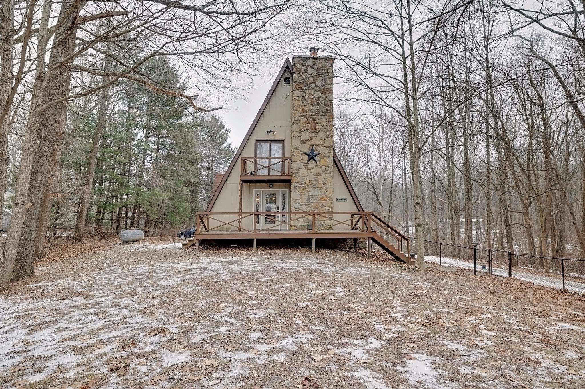 3139 South Garrison Chapel Road Bloomington, IN 47403 - Photo 1 of 36 Gallery Image 1