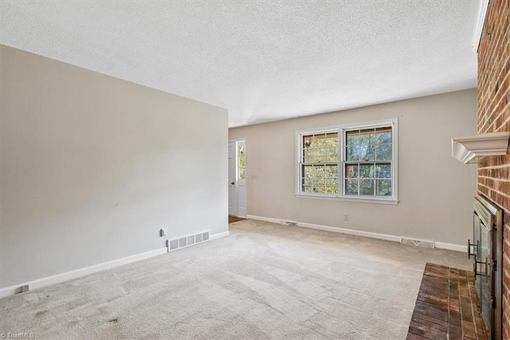 195 Hawthorne Road Mocksville, NC 27028 - Photo 10 of 48 Gallery Image 10