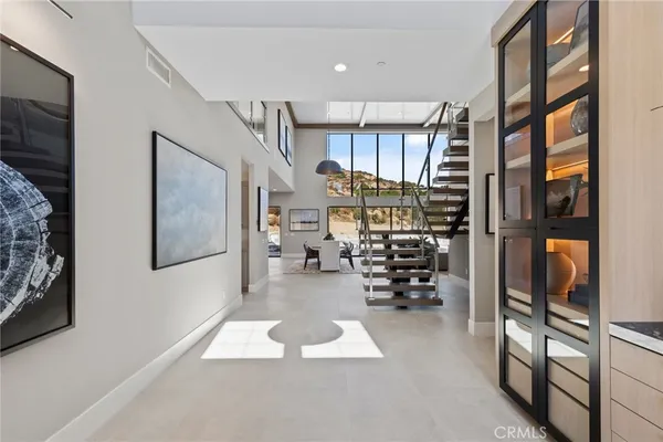 $2,499,000 | 9522 Andora Avenue, Chatsworth, CA 91311