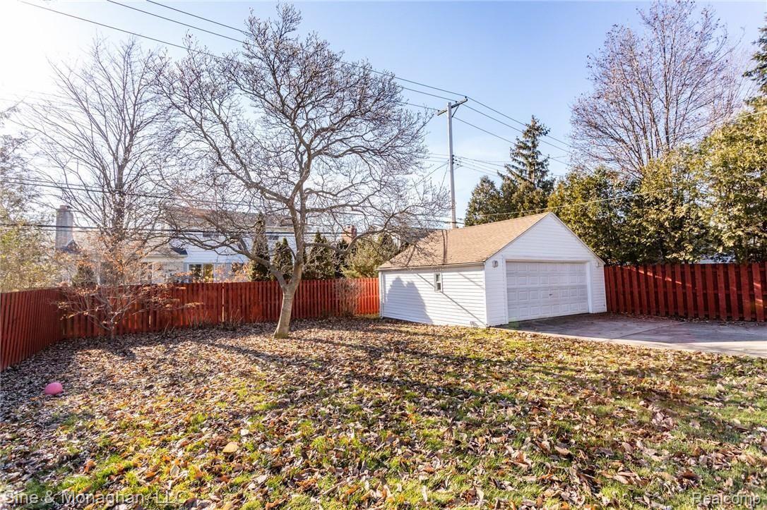 1133 Hampton Road Grosse Pointe, MI 48236 - Photo 31 of 33 1133 Hampton S032.jpg