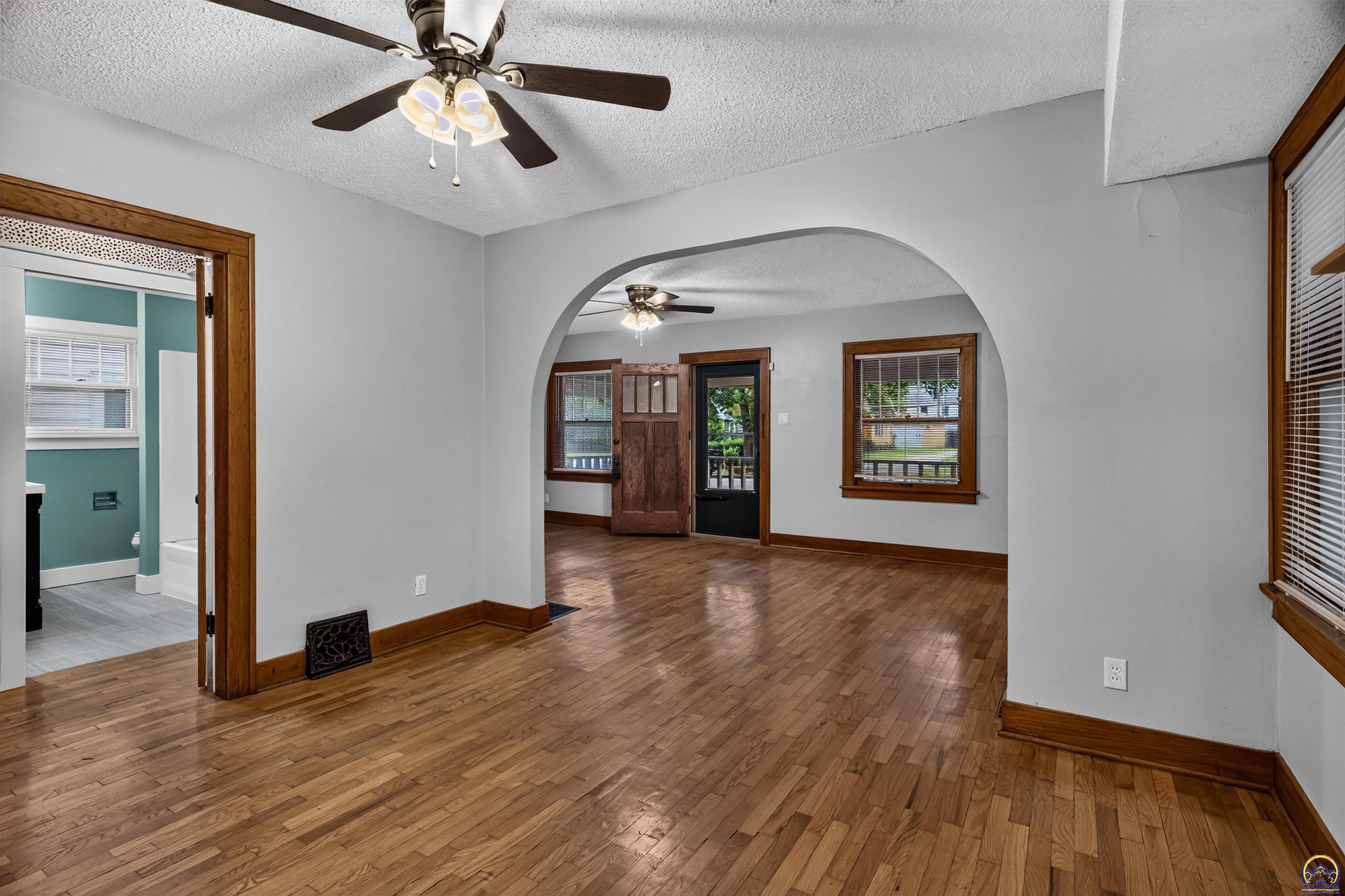 1339 Southwest High Avenue Topeka, KS 66604 - Photo 10 of 33