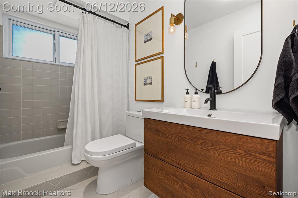 1918 Massoit Road Royal Oak, MI 48073 - Photo 13 of 36