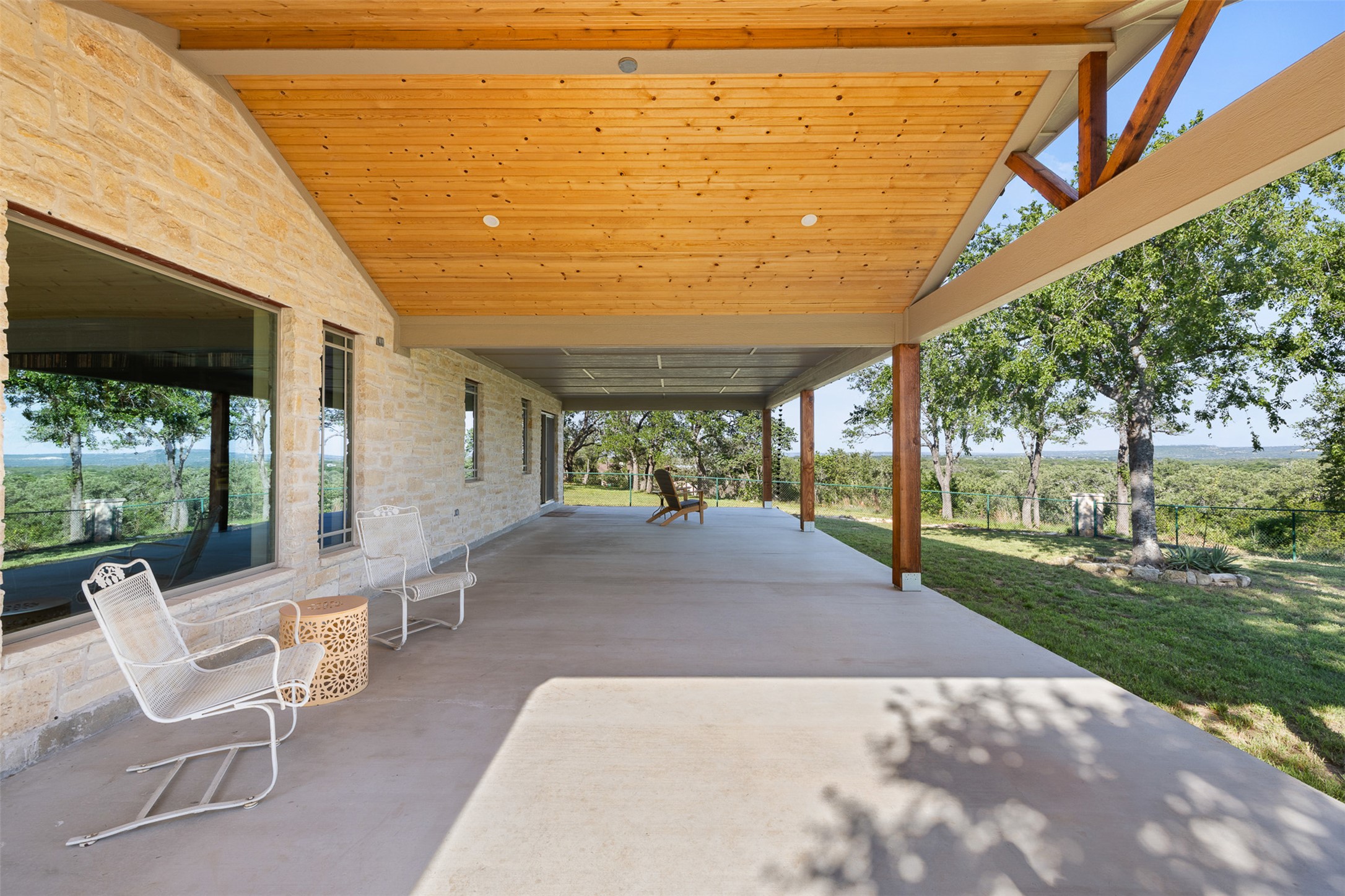 3340 Briggs Road Killeen, TX 76549 - Photo 7 of 40 a view of a patio with a table chairs and a backyard