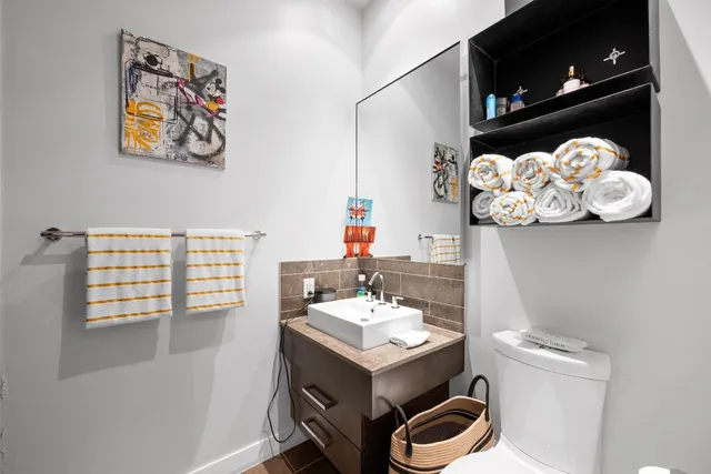 $9,000 | 210 Lavaca Street, Unit 1911, Austin, TX 78701