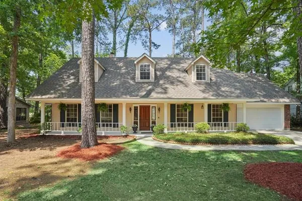 $725,000 | 208 Evangeline Drive, Mandeville, LA 70471