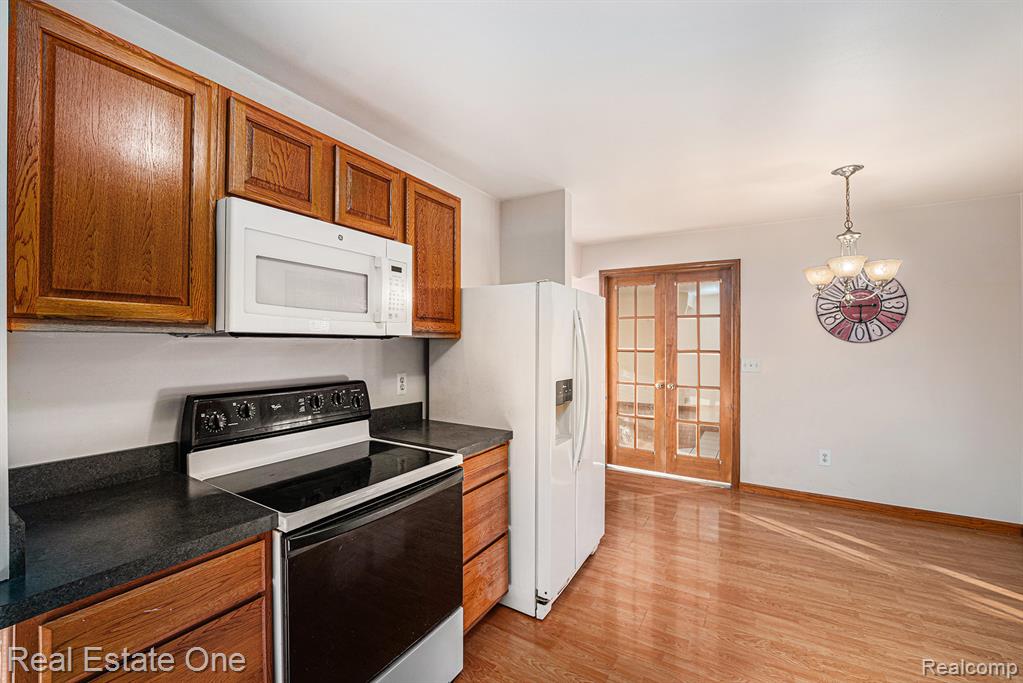 6295 North Beck Road Canton, MI 48187 - Photo 7 of 27