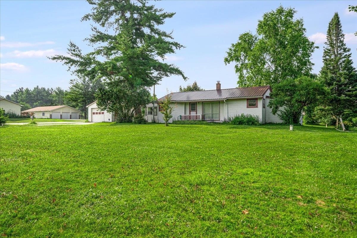 7257 West Esmond Road Hale, MI 48739 - Photo 4 of 30 1936624-5ec66f40-5f00-4204-b0ad-02899e81970f.JPG
