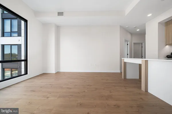 $4,500 | 255 West Falls Station Boulevard, Unit 704, Falls Church, VA 22043