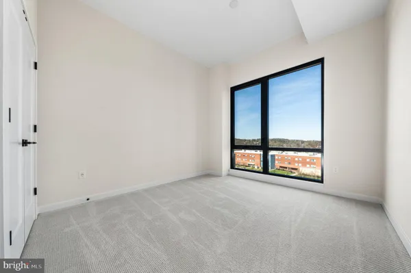 $4,500 | 255 West Falls Station Boulevard, Unit 704, Falls Church, VA 22043