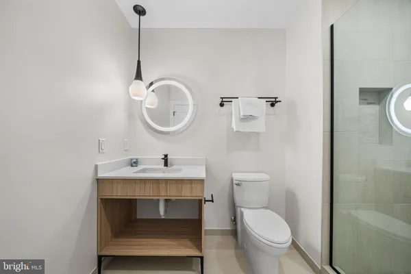 $4,500 | 255 West Falls Station Boulevard, Unit 704, Falls Church, VA 22043