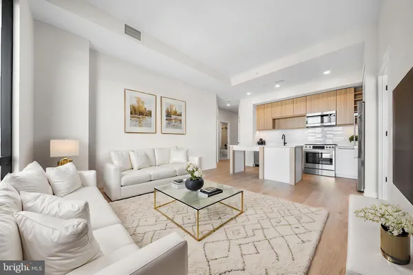 $4,500 | 255 West Falls Station Boulevard, Unit 704, Falls Church, VA 22043