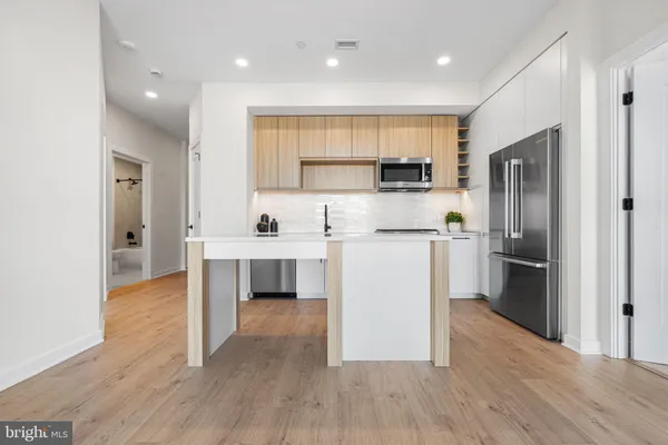 $4,500 | 255 West Falls Station Boulevard, Unit 704, Falls Church, VA 22043