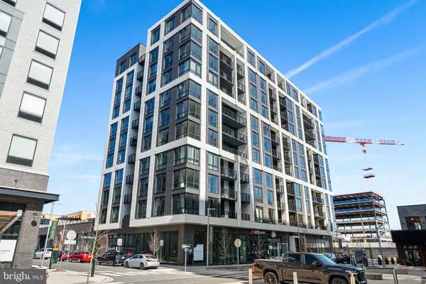 $4,500 | 255 West Falls Station Boulevard, Unit 704, Falls Church, VA 22043